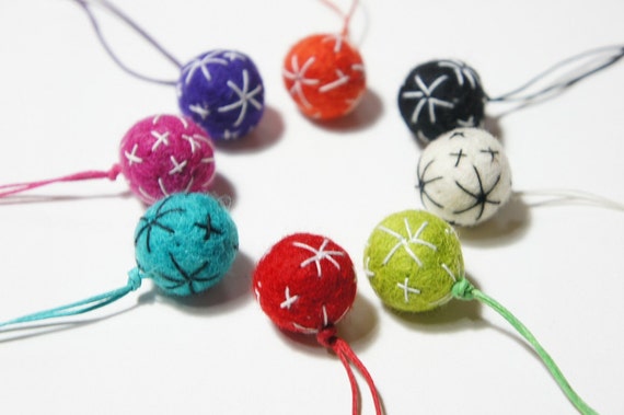 Traditional Christmas Tree Ornament, Scandanavian Felt Ball Ornament, Pom Pom Tree Hanging, Wool Christmas Decor, Felt Country Decor