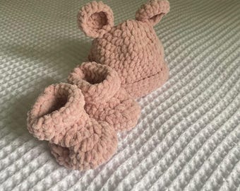 Personalised Baby Hat Booties and Mittens Set, Bear Ear Baby Hat, Newborn Gift, Baby Shower Gift, Soft Chenille Set
