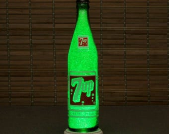Genuine Vintage 1960's 7-UP 12 oz Bottle Accent Lamp Night Light Bar Man Cave Sign Heavy Glass