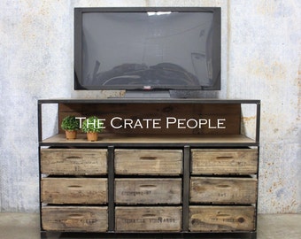 TV Console The Commandant – Vintage Wood Crates & 100+ yr old Barn Wood