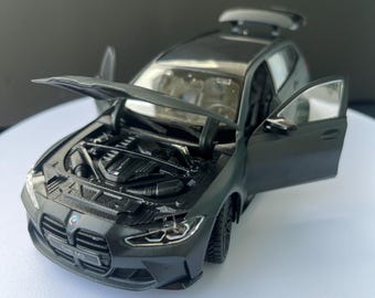 Custom 1:24 BMW M3 Touring Diecast Model – Personalized License Plate Miniature Car