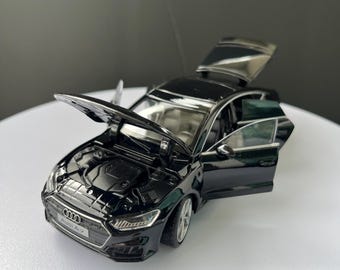 Custom 1:32 AUDI A7 Diecast Model – Personalized License Plate Miniature Car