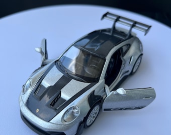 Custom 1:36 Porsche 911 GT3 RS Diecast Model – Personalized License Plate Miniature Car