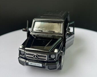 Customized 1:36 Mercedes-Benz G63 die-cast model car – personalized license plate miniature car
