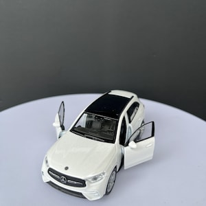 Customized 1:36 Mercedes-Benz GLC die-cast model car – personalized license plate miniature car