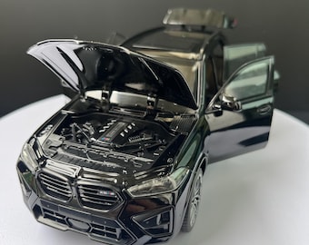 Custom 1:24 BMW X5M Diecast Model – Personalized License Plate Miniature Car