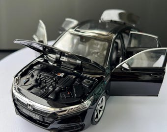 Custom 1:24 Honda Accord 10th Diecast Model – Personalized License Plate Miniature Car