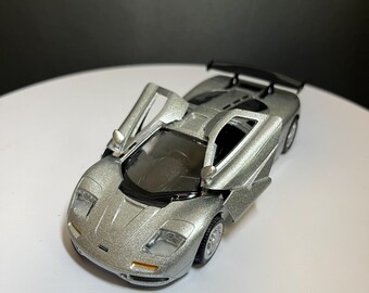 Spersonalizowany McLaren F1 w skali 1:36 – spersonalizowany samochód miniaturowy