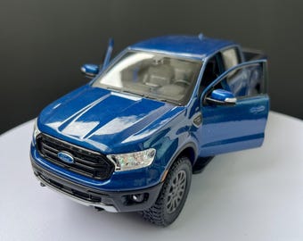 Custom 1:27 Ford Raptor Pickup Truck Diecast Model – Personalized Miniature Car Replica