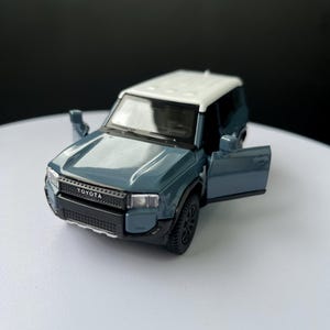 Custom 1:36 TOYOTA Land Cruiser 250 Diecast Model – Personalized License Plate Miniature Car