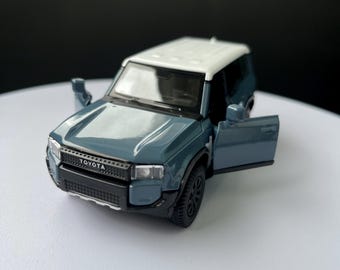 Custom 1:36 TOYOTA Land Cruiser 250 Diecast Model – Personalized License Plate Miniature Car