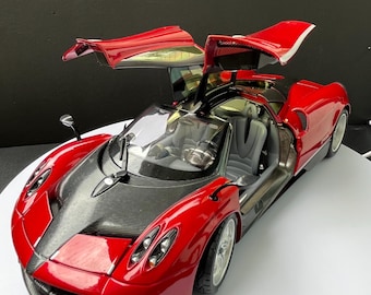 Custom 1:18 Pagani Huayra Diecast Model – Personalized License Plate Miniature Car