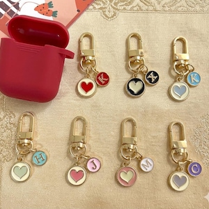 Initial Heart Keychain legering och emaljmaterial