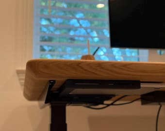 Station d'accueil sous le bureau pour MacBook Air | Support de bureau minimaliste, fabriqué à San Francisco