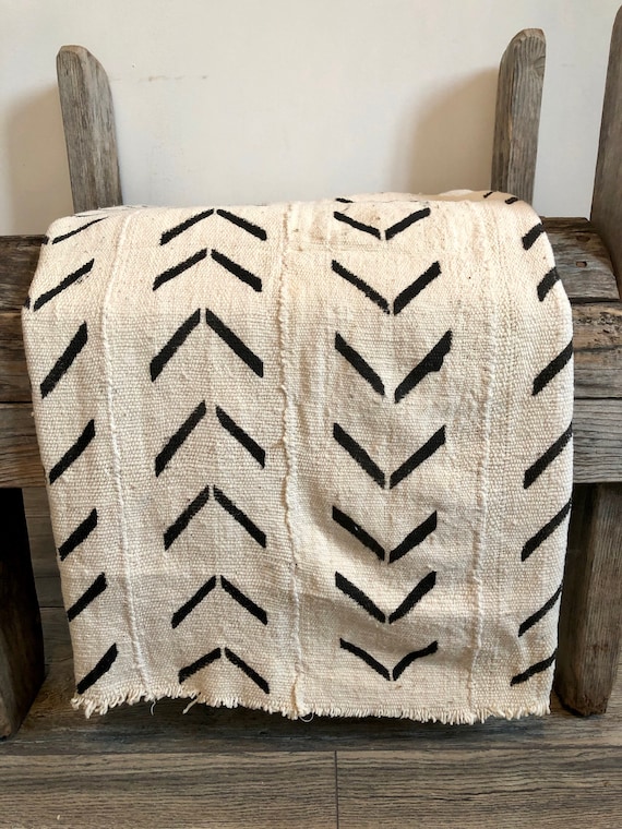 Chevron White Black Mud Cloth Mud Cloth Print V Shape Print Mud Cloth Weaving African Art African Textile White Mud Cloth Wall Art