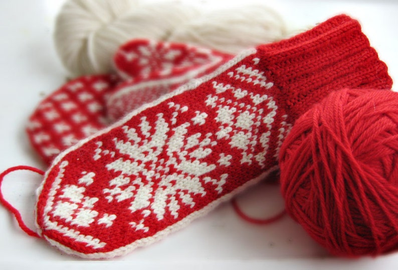 Mittens in Traditional Scandinavian Snowflake Design KRISTINA image 1