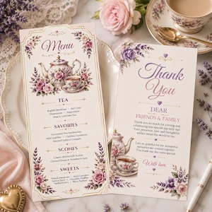 Peut inclure: Un ensemble de menu et carte de remerciement imprimé avec des illustrations florales de roses violettes et de lavande. Le menu liste thé, savories, scones et douceurs. La carte inclut le texte Thank You Dear Friends & Family.