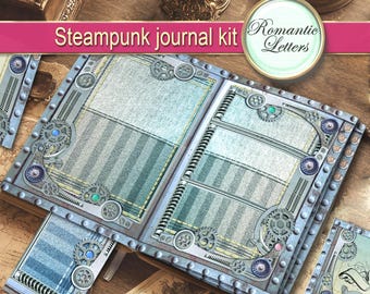 Puede incluir: Un kit de diario Steampunk con el texto Steampunk journal kit y Romantic Letters. El diario presenta un marco metálico con motivos de engranajes, remaches y paneles de tela azul con textura de mezclilla, rayas y costuras visibles.
