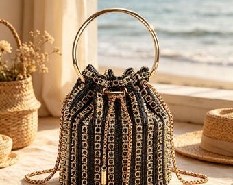 Full‑Rhinestone Bucket Evening Bag, Glam Tassel Diamond‑Encrusted Handheld Purse, Minimalist Chain Crossbody Clutch
