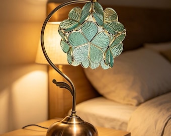 Lámpara de mesa de cristal con diseño de flores en tonos pastel, lámpara de mesilla de noche estilo art déco, luz nocturna de vidrieras para el dormitorio.