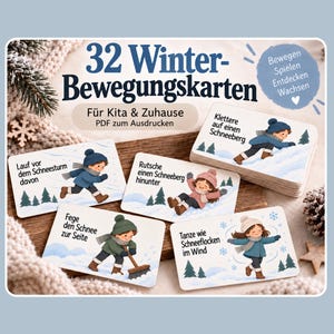 Può includere: Un set di 32 carte di movimento invernale con illustrazioni di bambini in abbigliamento invernale che svolgono varie attività. Le carte includono testo in tedesco come 32 Winter-Bewegungskarten, Für Kita & Zuhause, e istruzioni specifiche come Lauf vor dem Schneesturm davon e Rutsche einen Schneeberg hinunter.
