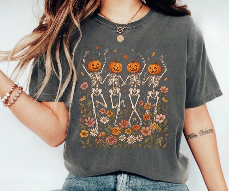 Pumpaskelettskjorta, Halloweenskelettskjorta, dansande skelett-t-shirt, läskig säsongskjorta, söt pumpahuvudskjorta, höstblommig Halloween-t-shirt bild 13