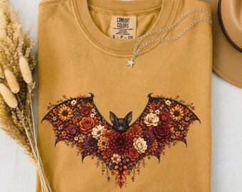 Vintage Bat T-Shirt, Gothic Cottagecore Graphic Tee, Bats 90s T Shirt, Halloween Bats Tee, Halloween Dark Aesthetic Tee, Spooky Animal Shirt