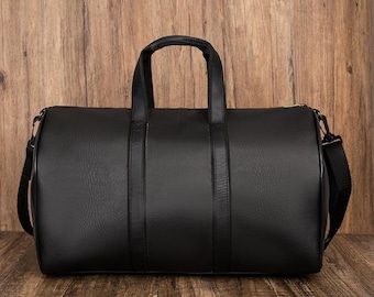 Minimalist Black Vegan Leather Duffle Bag – Elegant Weekender Travel Carry-On, Unisex Overnight Bag, Premium Gift