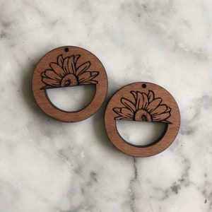 Macrame Earring Blanks, Macrame Jewelry Supplies, Sunflower Engraved Wooden Circles 1.3 inches diameter