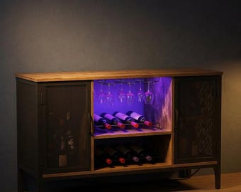 Industrialna szafka na wino z oświetleniem LED i gniazdkami elektrycznymi | Rustykalne, brązowe przechowywanie alkoholu