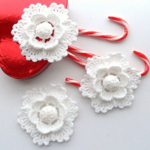 Crochet White Flower Applique Christmas Ornament, Holiday Decoration Snowflake CrocherFlower Made to Order image 2