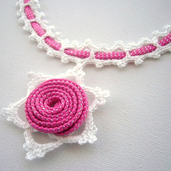 Crochet Necklace - Crochet Choker - Pink Necklace - Shabby Chic Necklace