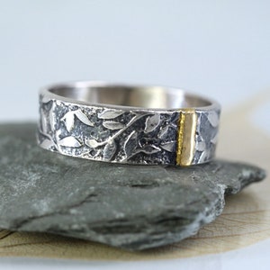 Scatter Leaves Ring Wide Silver Band  Gold Bar Detail  Romantic Flower Ring