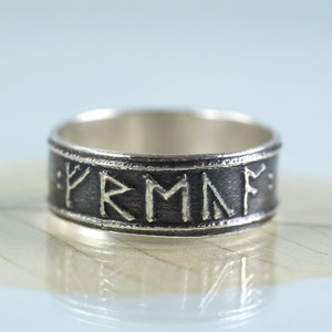Anillo de runas personalizado en plata de ley / Anillo con nombre personalizado vikingo / Futhorc anglosajón