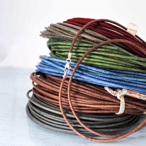 Collier cordon en cuir de 2 mm avec fermoir en argent sterling Plusieurs couleurs