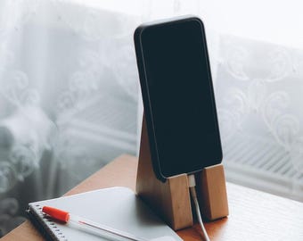Soporte de madera para teléfono móvil: Soporte de escritorio para smartphone y tablet.
