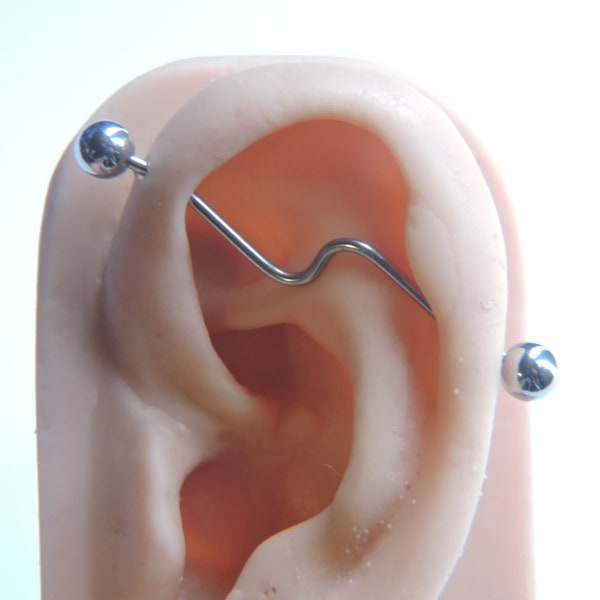 Piercing industriel ondulé avec barre d'haltères - 16G 1 1/4" - 14G 1 1/4" - 1 3/8" - 1 1/2" - 1 3/4" Barre d'oreille supérieure ondulée personnalisée pour échafaudage