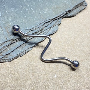 Deep Angle Industrial Barbell Piercing Jewelry 14G 1 1/4” 1 3/8” 1 1/2” Custom Wave Scaffold Upper Ear Bar - Surgical Steel External Thread