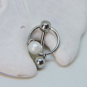 Piercing de capuz vertical de pérola, barra 14G 12G 10G VCH, anel escravo para aldrava