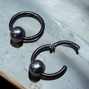 Nipple Rings BLACK Clickers 14G 1/2" Daith Septum Seamless Rings