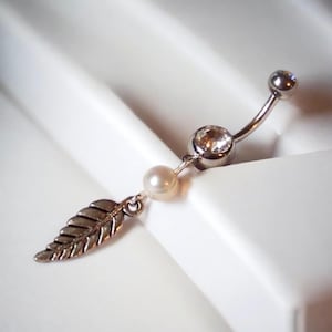 Belly Button Ring - Belly Button Jewelry - Silver Leaf Charm with Classic White Pearl - Ready to Ship