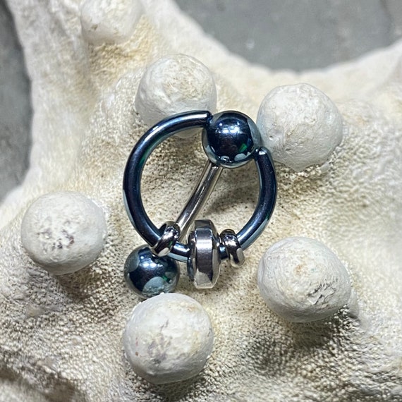 Hood ring jewelry deals
