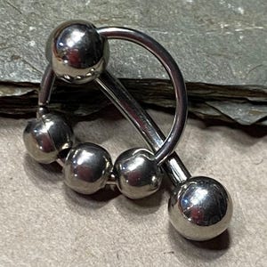 Vertical Hood Piercing Barbell - 14G 12G 10G Slave Ring Style VCH 100% Surgical Steel