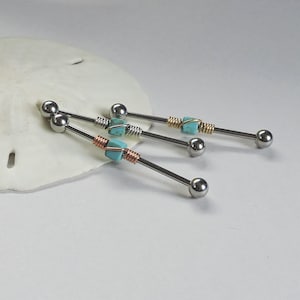 Piercing industriel avec haltères industriels 16 g ou 14 g, magnésite turquoise - barre noire ou en acier - emballage enveloppant en or sterling ou 14 carats ÉDITION LIMITÉE