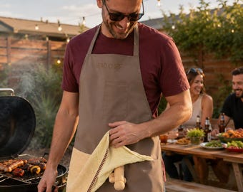 Divertente grembiule da barbecue per uomo, grembiule da chef originale con tasca, regalo umoristico per papà e amanti del barbecue.