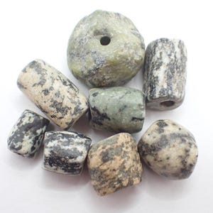 8 pcs MALI GRANITE STONE Africa Dogon trade beads ancient old antique collection
