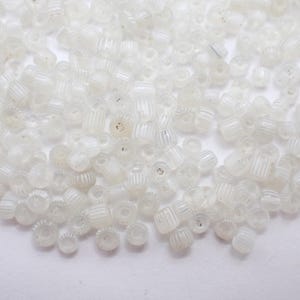 Perline di semi di vetro veneziano tribale a strisce di tipo uva spina, 1 oz/30 g