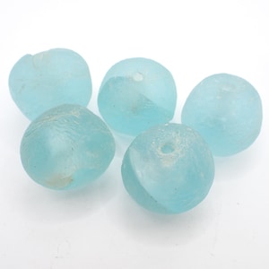 5 pcs big 32 mm ice blue focal handmade Ghana glass trade beads African