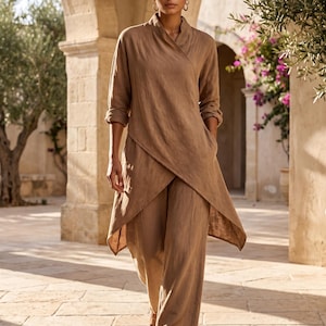 Asymmetrisk omlotttunika och vida byxor, avslappnad modern outfit