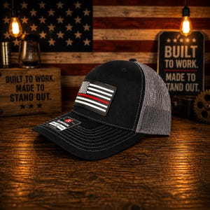 Richardson 112 Truckerkeps | Tunn röd linje Amerikansk flagga Tygmärke, Brandman Snapback